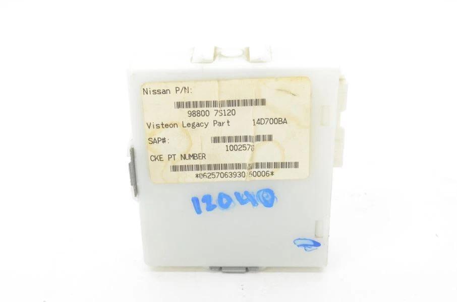 Módulo de control de posición del conductor con memoria Nissan Pathfinder SE 2004-2009 988007S120  Foto 1 de 4