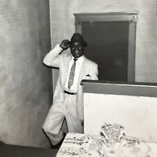 VINTAGE PHOTO Dapper African-American Man 1950s Tipping Hat Original Snapshot