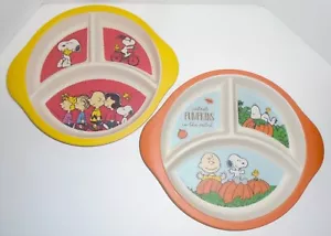 2 Peanuts Gang geteilt Kinder Kunststoff Teller Herbst Spaß Kürbis Patch 8,5" - Bild 1 von 6
