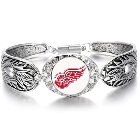 Detroit Red Wings Hockey Fan Women's Sterling Silver Bracelet Jewelry Gift D3 Cover