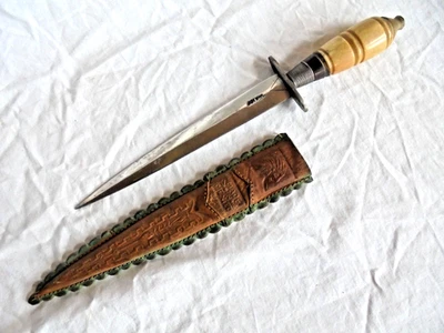 Faca de bota vintage feita no México punhal cabo de osso com bainha de couro - Imagem 1 de 4