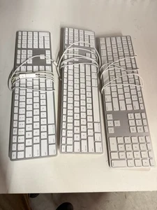 Apple A1243 Wired USB Keyboard w/Keypad for iMac Mac Mini, Mac Pro Lot of 3 Used - Bild 1 von 5