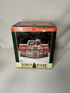 1996 Coca-Cola Town Square Collection Scooter's Drive In Diner! - Picture 1 of 3