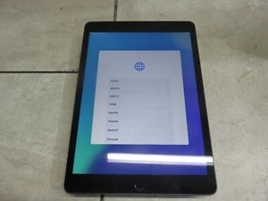 Apple iPad 9th Gen 64GB Space Gray - WiFi Cellular + ATT CELLULAR - Afbeelding 1 van 3
