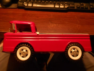 CAMIONETA PICKUP CHEVY CORVAIR RAMPA LATERAL METAL ROJO ESTRUCTURA VINTAGE - BONITA - 10 1/2" Foto 1 de 4