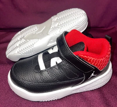 Tênis Jordan Max Aura 3 (TD) infantil pequeno tamanho: 9C costas/branco/vermelho - Imagem 1 de 4