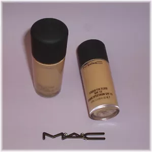 Zwei MAC Studio Fix Fluid Breitspektrum LSF 15 Matte Foundations NW30 30ml/1oz. - Bild 1 von 1