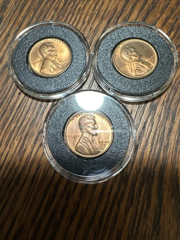 Set Of 3 1949 S Red BU Lincoln Wheat Pennies In Capsules Cover