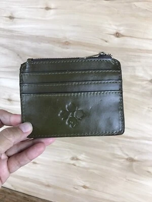 Cartera de identificación Patricia Nash Cassis cuero verde oscuro doble pliegue tarjeta de crédito a presión Foto 1 de 4