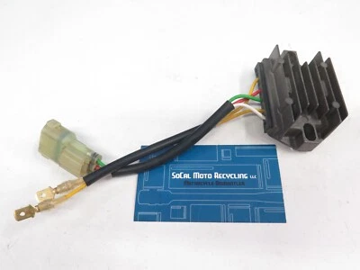 Regulador de voltaje KTM / Husqvarna 250 350 450 SX-F XC-F FC (rectificador de stock OEM) Foto 1 de 4