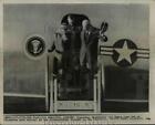 1956 Press Photo Pres.Eisenhower And Mamie Arrived At International Airport