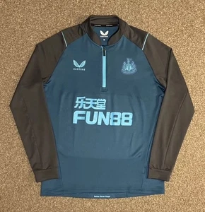 Camiseta de Entrenamiento Newcastle United 1/4 Cremallera Castore, Mediana, Excelente Estado - Imagen 1 de 4