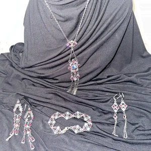 COLLAR, PULSERA Y DOS JUEGOS DE PENDIENTES DE PIEDRA MULTICOLOR PLATA PARA DAMA - USADO EN EXCELENTE ESTADO - Imagen 1 de 9