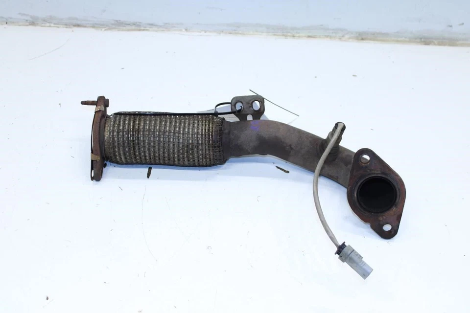 GMC Acadia SLT-1 2017-2023 3,6 L AWD sistema de escape delantero derecho tubo 85542637 OEM Foto 1 de 4