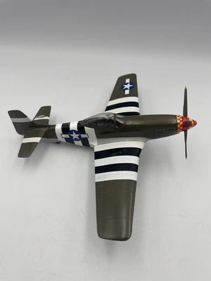 Avión fundido a presión Liberty Classics P-51 Mustang edición limitada Segunda Guerra Mundial día D color Foto 1 de 4