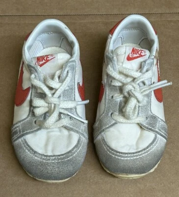 Nike Oceania Blanco Rojo Niño Pequeño Talla 5 820911 KC2 USADO De Colección Años 80 Foto 1 de 4