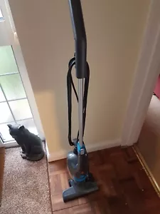 BISSELL 2024E Featherweight 2-in-1 Upright Vacuum Cleaner - Picture 1 of 6