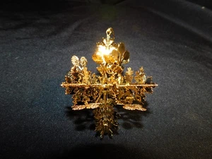 The Metropolitan Museum of Art 3D vergoldetes Messing Ornament - Bild 1 von 3