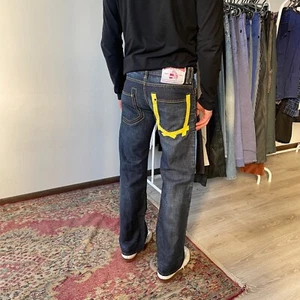 Pantalones de mezclilla Moschino Jeans 2007 Y2K vintage para hombre azul oscuro talla 32 - Imagen 1 de 9