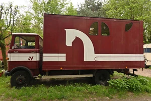 Mercedes Wohnmobil LP 808 - Bild 1 von 19