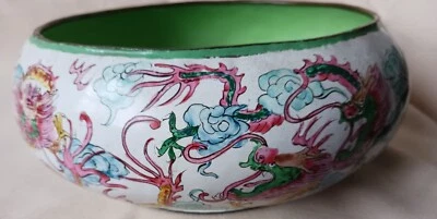 Antigua caja de frasco de tazón de rosas familiar de latón esmaltado Cantón chino 1915-1930 usado en excelente estado Foto 1 de 4