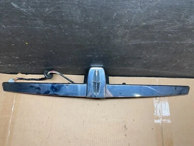 Lincoln MKS 2009 a 2012 tapa de moldura de maletero moldura cromada C4105 PS Foto 1 de 4