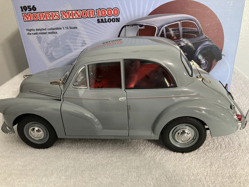Sun Star 1956 Morris Minor 1/12 diecast car - Image 1 of 4