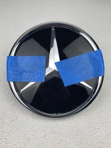 OE Genuine Mercedes Benz Star Distronic Emblem A0008880000 *Damaged Clips* - Bild 1 von 8