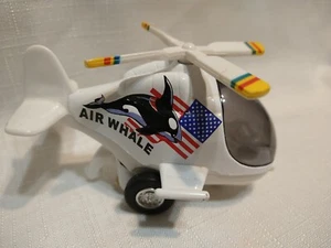 Helicóptero Daron Air Whale acción de retroceso. Giros de movimiento y hélice de 4 pulgadas - Imagen 1 de 8