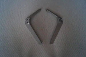 STAND LC-32CHG4041K LEGS LEFT & RIGHT FOR 32" SHARP TV GENUINE WITH SCREWS - Picture 1 of 5