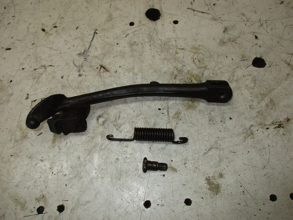 82 83 84 85 86 1983 Honda Magna V65 VF1100C VF1100 soporte de cabra Foto 1 de 1