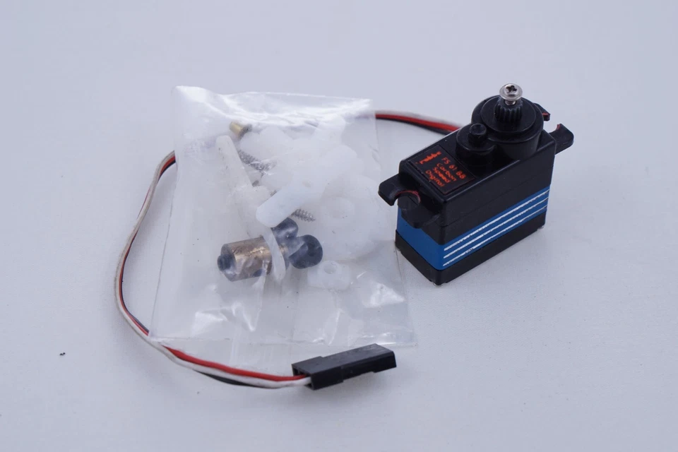 Futaba Robbe Servocommand FS61BB Vintage Modellbau - Bild 1 von 1