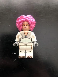 LEGO 75326 Theelin Dancer Minifig Star Wars Boba Fett's Throne Room Never Built  - Picture 1 of 1