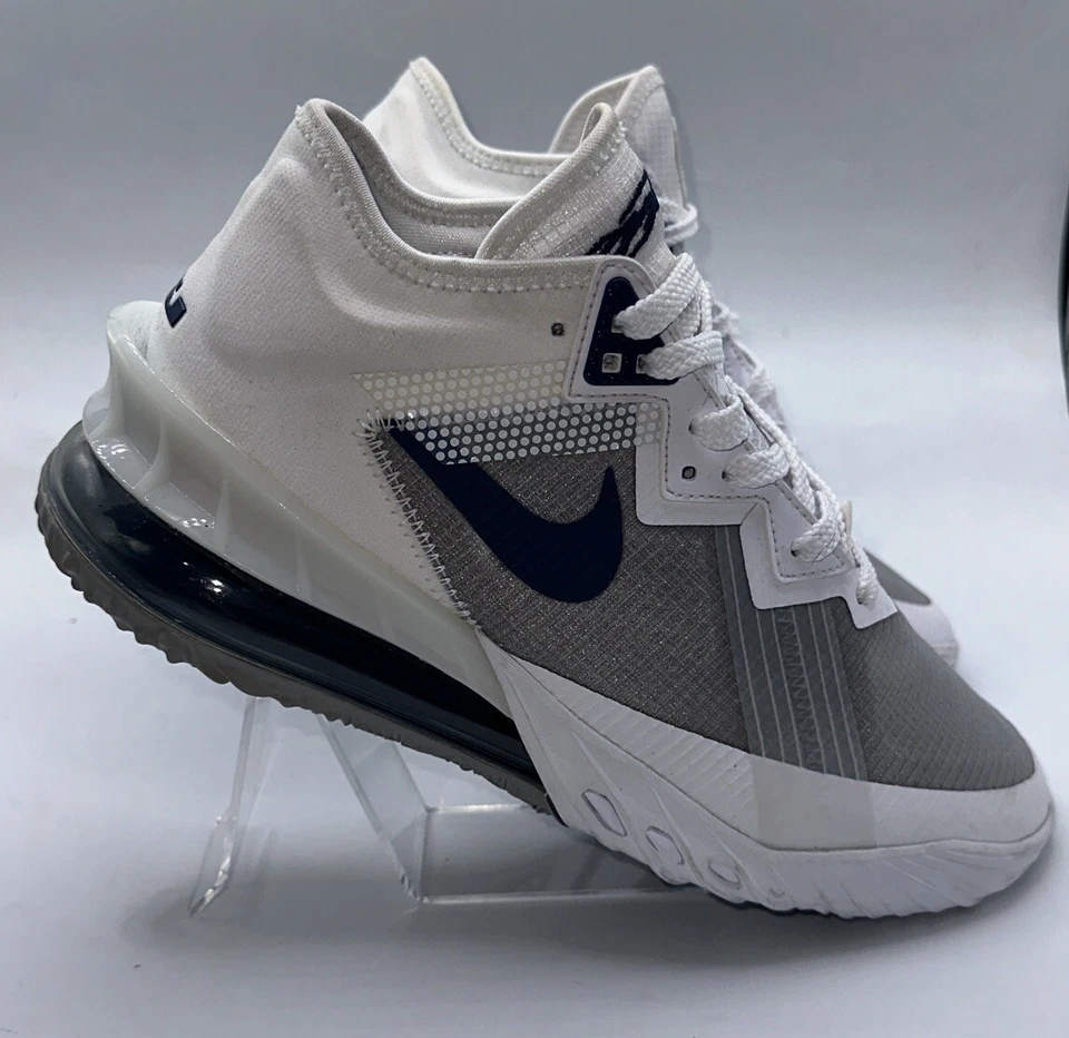 Nike LeBron 18 Low University Of Akron Zips PE Promo Sample Size 6.5 Sneakers - Image 1 of 4