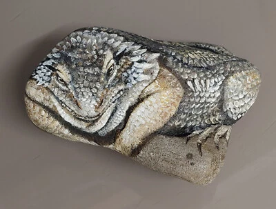 bemalter Stein/ handbemalt Bartagame/Echse, Skulptur, Dekoration, Geschenk - Bild 1 von 4