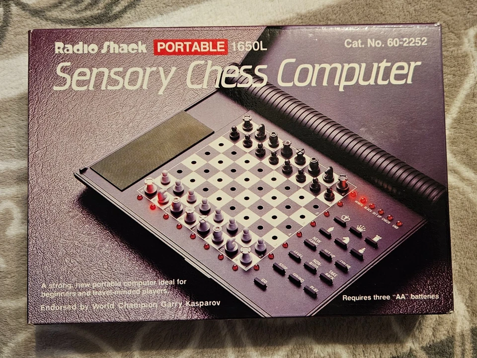 NEW Vintage Radio Shack 1650 L Computerized Portable Sensory Chess No. 60-2187 - Bild 1 von 1
