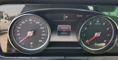 Cuadro medidor velocímetro OE Clase E 2017-2017 30 k millas Mercedes-Benz Foto 1 de 4
