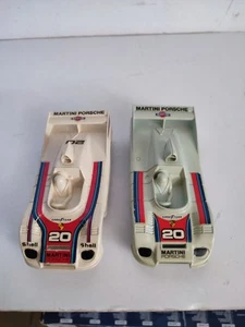 LOT 2 CARCASSE DE VOITURE CIRCUIT JOUEF PORSCHE 936 GRIS ET BLEU SLOT CAR - Picture 1 of 6