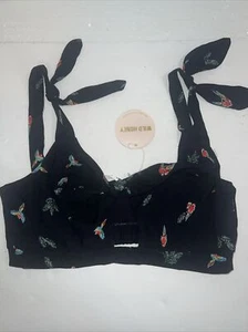 Wild Honey Black W Parrots Crop Top Size Médium - Picture 1 of 6