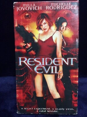 Resident Evil (VHS) Tristar 2002 Milla Jovovich Michelle Rodriguez  - Image 1 of 4