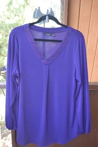 Women's APT.9 long sleeve blouse size ox color Purple rhinestones - Bild 1 von 3