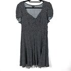 Torrid Short Sleeve Skater Dress Black Polka Dots Stretch Size 1 Sweetheart Neck