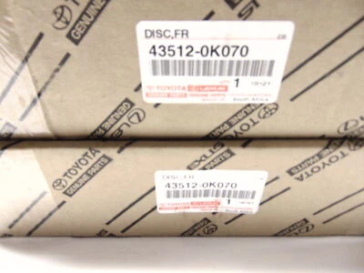 Nuevo par de discos de freno delanteros originales Toyota Hilux VII 2004> 2.5D 3.0D de 297 mm  Foto 1 de 4