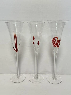 Pier 1 Vidrio Soplado a Mano Rojo Espiral Puntos Remolino Flautas Champagne 11" Juego de 3 Foto 1 de 4