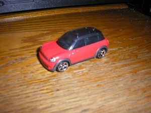 NICE FYP22 Matchbox MB1167 2011 '11 Mini Cooper Countryman Wagon Red Free SHIP - Picture 1 of 4