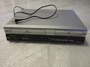 Pioneer DVR-RT500 DVD/VHS Combo Recorder Player - Picture 1 of 6