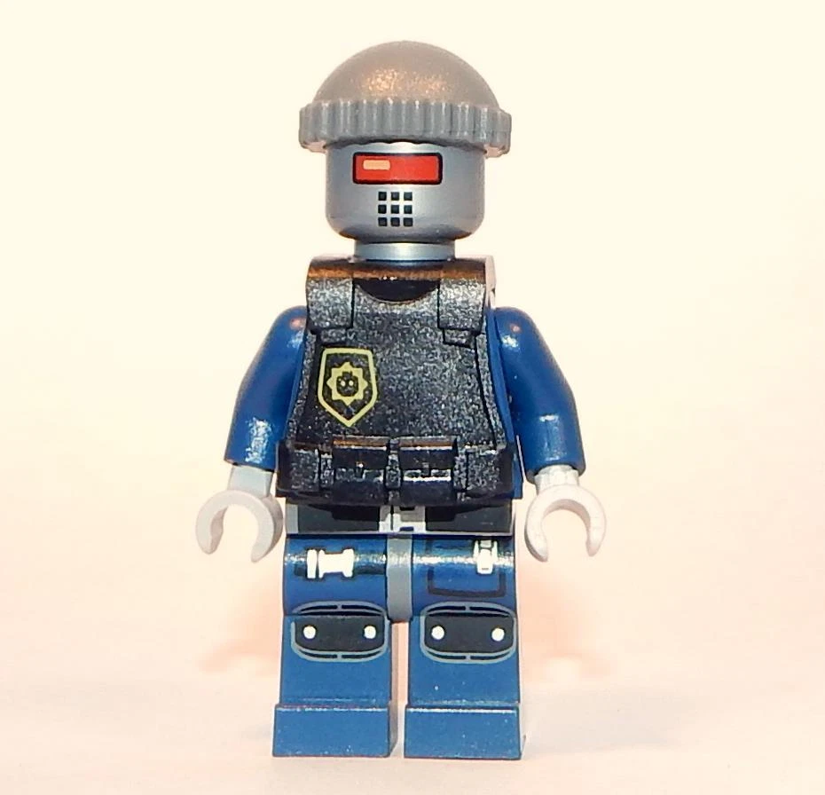 LEGO Movie Robo SWAT Minifigure with Vest and Silver Cap FREE Grab Bag Genuine - Image 1 of 1