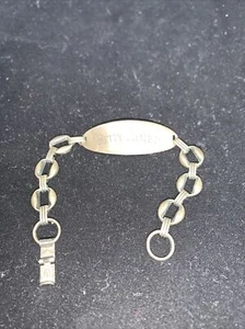 Pulsera bebé antigua vintage de plata de ley con nombre - Betty Aines - Imagen 1 de 6