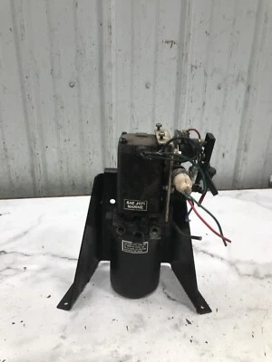 MerCruiser Alpha 1 Gen 1 out drive outdrive trim tilt lift hydraulic pump - Image 1 of 4