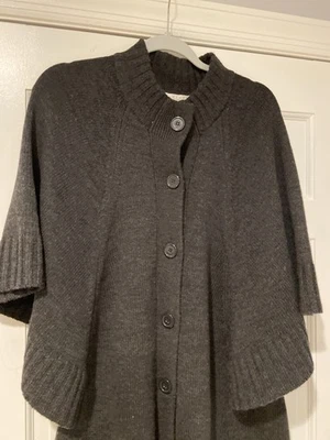 Kenar 100% Merino Wool Charcoal Gray Short Sleeve Sweater Cape Cardigan XL - Image 1 of 4